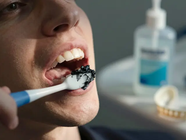 5 mýtů o bělení zubů, které musíte znát