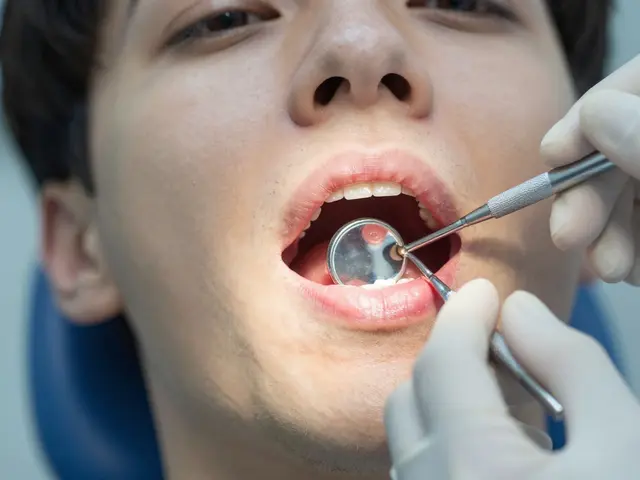 Zubní implantáty pro pacienty s rakovinou: Možnosti a klíčové informace