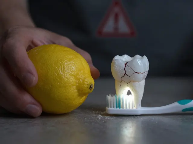 Co se nesmí při bělení zubů? Vše, co musíte vynechat, abyste nezničili své zuby